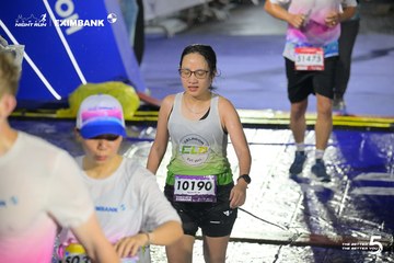 Photo HO CHI MINH CITY NIGHT RUN EXIMBANK 2026 - 24e9fbbd8c8f28276494e22e5b5c9503.jpg