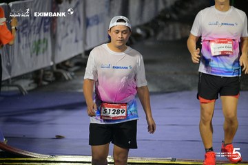 Photo HO CHI MINH CITY NIGHT RUN EXIMBANK 2026 - 24ee73ad87058a0158e81b7cfc58974d.jpg