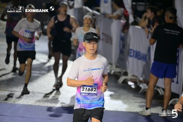 HO CHI MINH CITY NIGHT RUN EXIMBANK 2026 - Ảnh #4980558