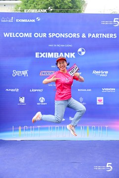 Photo HO CHI MINH CITY NIGHT RUN EXIMBANK 2026 - 2780bda9aaaa476b56e28bd36c8e8087.jpg