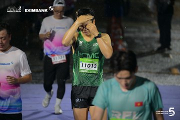 Photo HO CHI MINH CITY NIGHT RUN EXIMBANK 2026 - 27d8d736ac3726bb42fb89bf64abb8e6.jpg