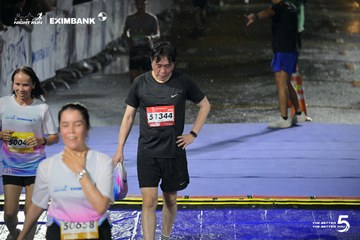 Photo HO CHI MINH CITY NIGHT RUN EXIMBANK 2026 - 27ff4dedc31785019ba322364c38cb02.jpg