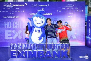 Photo HO CHI MINH CITY NIGHT RUN EXIMBANK 2026 - 2a38994d7a8c3225cced287fae3aefaf.jpg