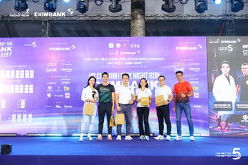 Photo HO CHI MINH CITY NIGHT RUN EXIMBANK 2026 - 2b556c6bf1f8914427c7bc3d54ab6940.jpg