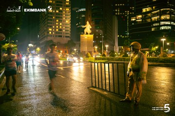 Photo HO CHI MINH CITY NIGHT RUN EXIMBANK 2026 - 2b6d949b2de7f45b50bd58b37b0e8bf0.jpg