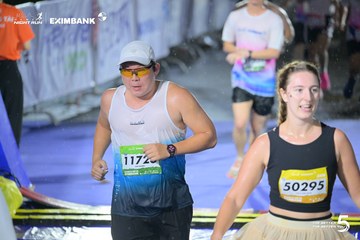 Photo HO CHI MINH CITY NIGHT RUN EXIMBANK 2026 - 2b9297da0922a464683c031ec7712508.jpg