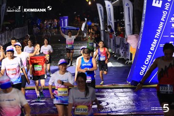 HO CHI MINH CITY NIGHT RUN EXIMBANK 2026 - Ảnh #4987633