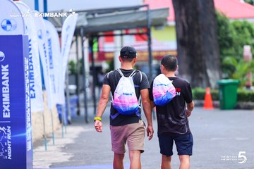 Photo HO CHI MINH CITY NIGHT RUN EXIMBANK 2026 - 2c75c2e8a12c07041ac73daaa5dc1ffe.jpg