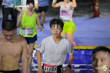 Photo HO CHI MINH CITY NIGHT RUN EXIMBANK 2026 - 2d33db5f015369193635cae1909306a4.jpg