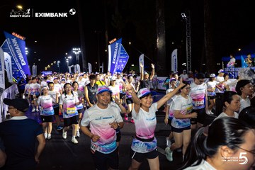 Ảnh sự kiện HO CHI MINH CITY NIGHT RUN EXIMBANK 2026 - 2df818d46e9c37b94d62d2605c8ce256.jpg