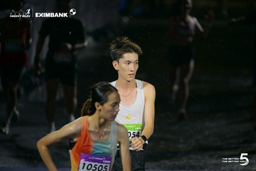 Photo HO CHI MINH CITY NIGHT RUN EXIMBANK 2026 - 2e302625b93cf5391e262537726c3994.jpg