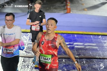 Photo HO CHI MINH CITY NIGHT RUN EXIMBANK 2026 - 2e9e32ed7a3760f84df5e71974238d75.jpg