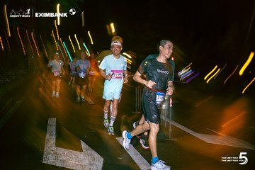 Photo HO CHI MINH CITY NIGHT RUN EXIMBANK 2026 - 2f11c224a6ce5e56d0e0775479a30df0.jpg