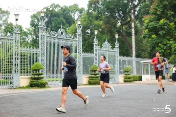Photo HO CHI MINH CITY NIGHT RUN EXIMBANK 2026 - 2f8c70c7cf0255f9b3a0aa530583a082.jpg