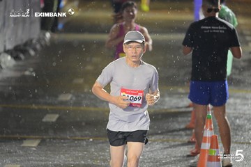 Photo HO CHI MINH CITY NIGHT RUN EXIMBANK 2026 - 2fd8390840d90778f69891caa9672435.jpg