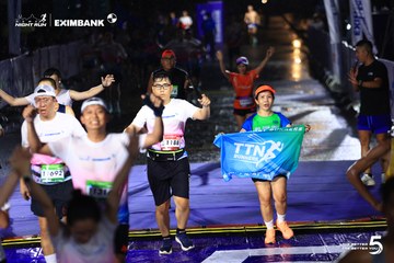HO CHI MINH CITY NIGHT RUN EXIMBANK 2026 - Ảnh #4987977