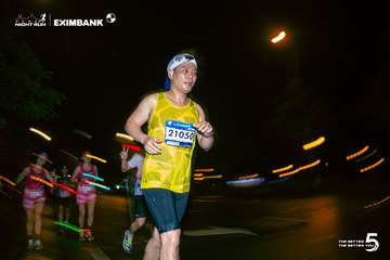 Photo HO CHI MINH CITY NIGHT RUN EXIMBANK 2026 - 310081884da3a1721f8bb3d6d7c829a4.jpg