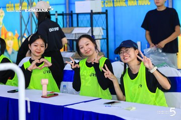Photo HO CHI MINH CITY NIGHT RUN EXIMBANK 2026 - 31609ecd81726cd2a6fd02728350b137.jpg