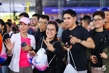Photo HO CHI MINH CITY NIGHT RUN EXIMBANK 2026 - 3175b73a45856d6d1f9e0396c24efa9c.jpg