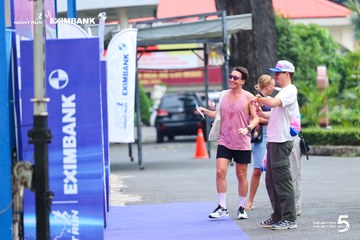 Photo HO CHI MINH CITY NIGHT RUN EXIMBANK 2026 - 325df3050401920a301559ecf2d4c7e8.jpg