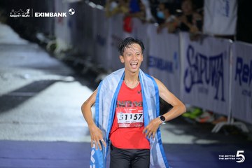Photo HO CHI MINH CITY NIGHT RUN EXIMBANK 2026 - 32850105afc734e1309e973e23277ccc.jpg