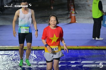 Ảnh sự kiện HO CHI MINH CITY NIGHT RUN EXIMBANK 2026 - 32a94517ac4280b60b7d9ff4f6047093.jpg