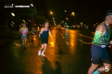 Photo HO CHI MINH CITY NIGHT RUN EXIMBANK 2026 - 3358bc68fe39eeaf998346c0aacfcd1e.jpg