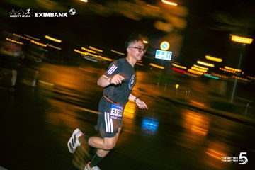 Photo HO CHI MINH CITY NIGHT RUN EXIMBANK 2026 - 33684505c156f9a8663e603f8d0ea289.jpg