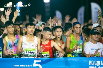 Photo HO CHI MINH CITY NIGHT RUN EXIMBANK 2026 - 345ca09b99f2bc92be84a109f1bde9ec.jpg