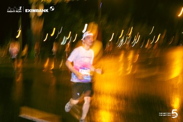 Photo HO CHI MINH CITY NIGHT RUN EXIMBANK 2026 - 34bb38e24328ed9211c8d8c5e3b3ffd5.jpg