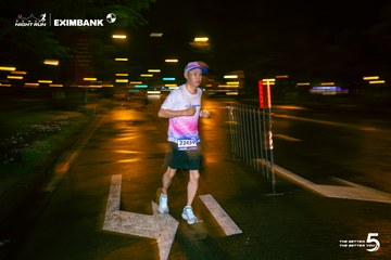 Photo HO CHI MINH CITY NIGHT RUN EXIMBANK 2026 - 3541cb18b49815fb313a2ca00f244ee6.jpg