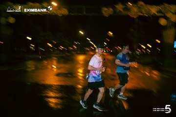Ảnh sự kiện HO CHI MINH CITY NIGHT RUN EXIMBANK 2026 - 357b5238bda2cb44aab7676f2af3180a.jpg