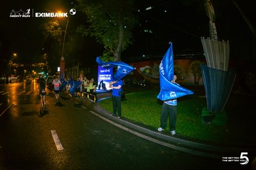 Photo HO CHI MINH CITY NIGHT RUN EXIMBANK 2026 - 357e78acc686b518f74b62bc5e6ce7f0.jpg