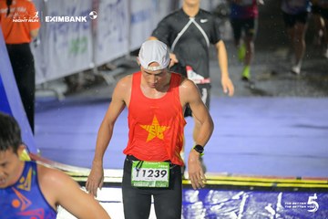 Photo HO CHI MINH CITY NIGHT RUN EXIMBANK 2026 - 3739f9af1666a9aea747979d09b5d0b2.jpg