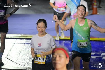 Photo HO CHI MINH CITY NIGHT RUN EXIMBANK 2026 - 37b6eda51f7700982056c73d73f34a33.jpg