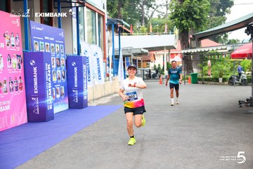 Photo HO CHI MINH CITY NIGHT RUN EXIMBANK 2026 - 3a1b8a0138b5a6e4c8b99c38cd31931f.jpg