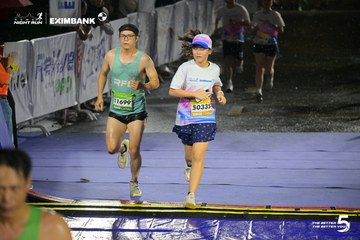 Photo HO CHI MINH CITY NIGHT RUN EXIMBANK 2026 - 3dce29138f3010c7b6990d977793882b.jpg