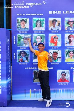 Photo HO CHI MINH CITY NIGHT RUN EXIMBANK 2026 - 3e612b5cc76314bf556344ff660ade08.jpg