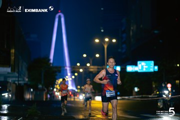 Ảnh sự kiện HO CHI MINH CITY NIGHT RUN EXIMBANK 2026 - 3e8fdc0320c43363c0634eaac21dd67b.jpg