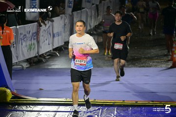 Photo HO CHI MINH CITY NIGHT RUN EXIMBANK 2026 - 3f34101e5ce558d06ebc77a0266c873a.jpg