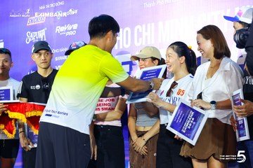 Photo HO CHI MINH CITY NIGHT RUN EXIMBANK 2026 - 3fc417f8a6bbc921e9a431a06f14eee5.jpg