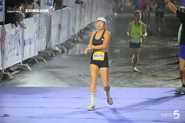 Photo HO CHI MINH CITY NIGHT RUN EXIMBANK 2026 - 3ff97d2914ebc17e7619cbdf032fc343.jpg