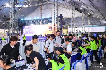 Photo HO CHI MINH CITY NIGHT RUN EXIMBANK 2026 - 41cf86bd4dd70160e1b2190501178024.jpg