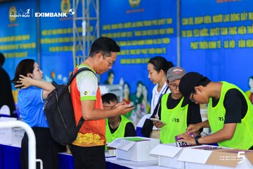 Photo HO CHI MINH CITY NIGHT RUN EXIMBANK 2026 - 42a900ce0a98d00da912d6a60dae4b48.jpg