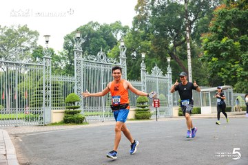 Photo HO CHI MINH CITY NIGHT RUN EXIMBANK 2026 - 439fbdd0da5030903703dd48ac2853a0.jpg