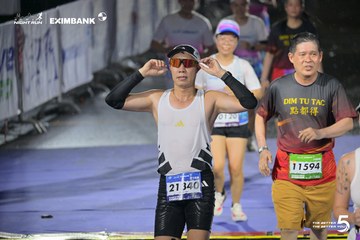HO CHI MINH CITY NIGHT RUN EXIMBANK 2026 - Ảnh #4982490