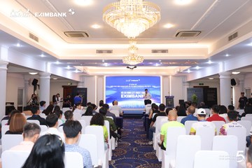 Photo HO CHI MINH CITY NIGHT RUN EXIMBANK 2026 - 488a22136b19fee705dd080948ea9f62.jpg