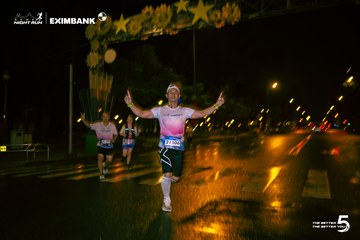 Ảnh sự kiện HO CHI MINH CITY NIGHT RUN EXIMBANK 2026 - 490d07abfd441aca56cbc8cf97c435af.jpg