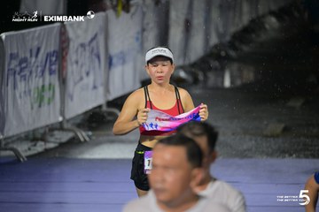 Photo HO CHI MINH CITY NIGHT RUN EXIMBANK 2026 - 495676b9daf76e435575e5b3e42d8c6a.jpg