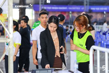 Photo HO CHI MINH CITY NIGHT RUN EXIMBANK 2026 - 4a8037095c74618432295375234c2a6b.jpg